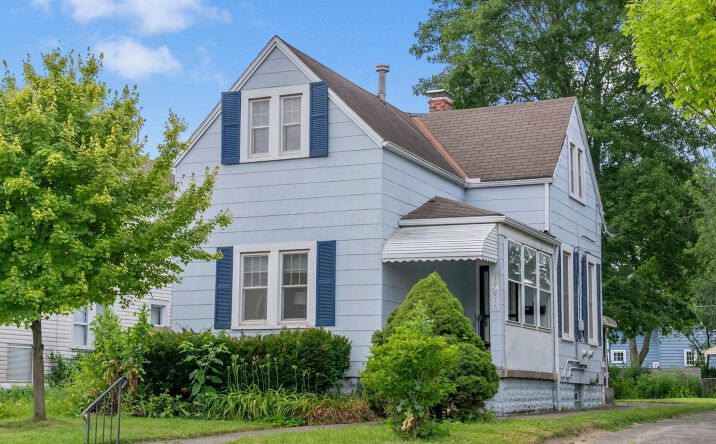 Pictures of Multifamily property located at 1561 Glenn Avenue, Columbus, OH 43212 for sales - image #1