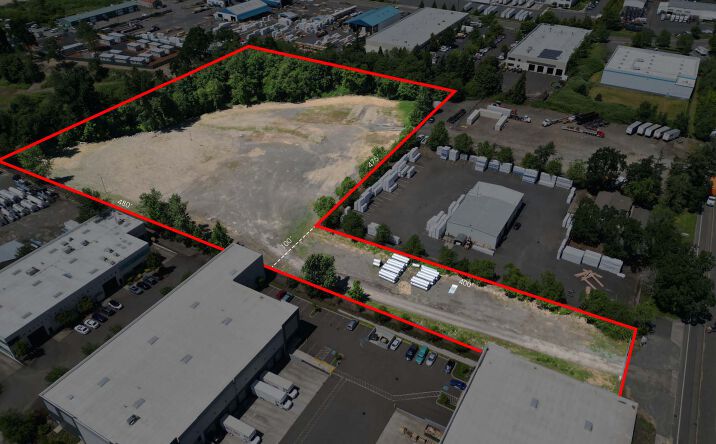Pictures of Industrial property located at 16805 SE 120th Ave, Happy Valley, OR 97015 for sales - image #1
