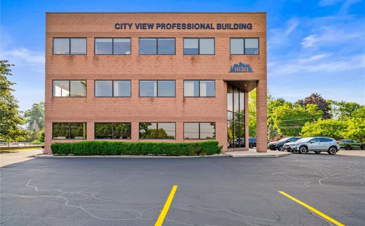 Pictures of Office property located at 1630 Empire Blvd, Webster, NY 14580 for sales - image #1