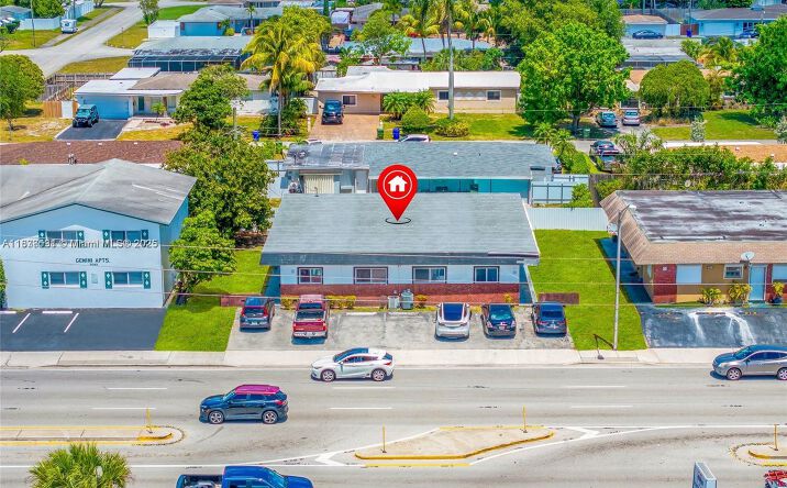 image of property at 7031 PEMBROKE RD Pembroke Pines FL 33023
