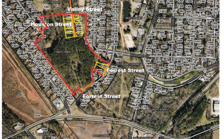 Pictures of Land property located at 1402 Forrest Ave, LaGrange, GA 30240 for sales - image #1