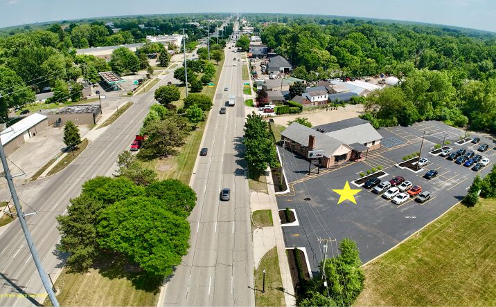 Pictures of Retail property located at 28975 Grand River Avenue, Farmington Hills, MI 48336 for sales - image #1