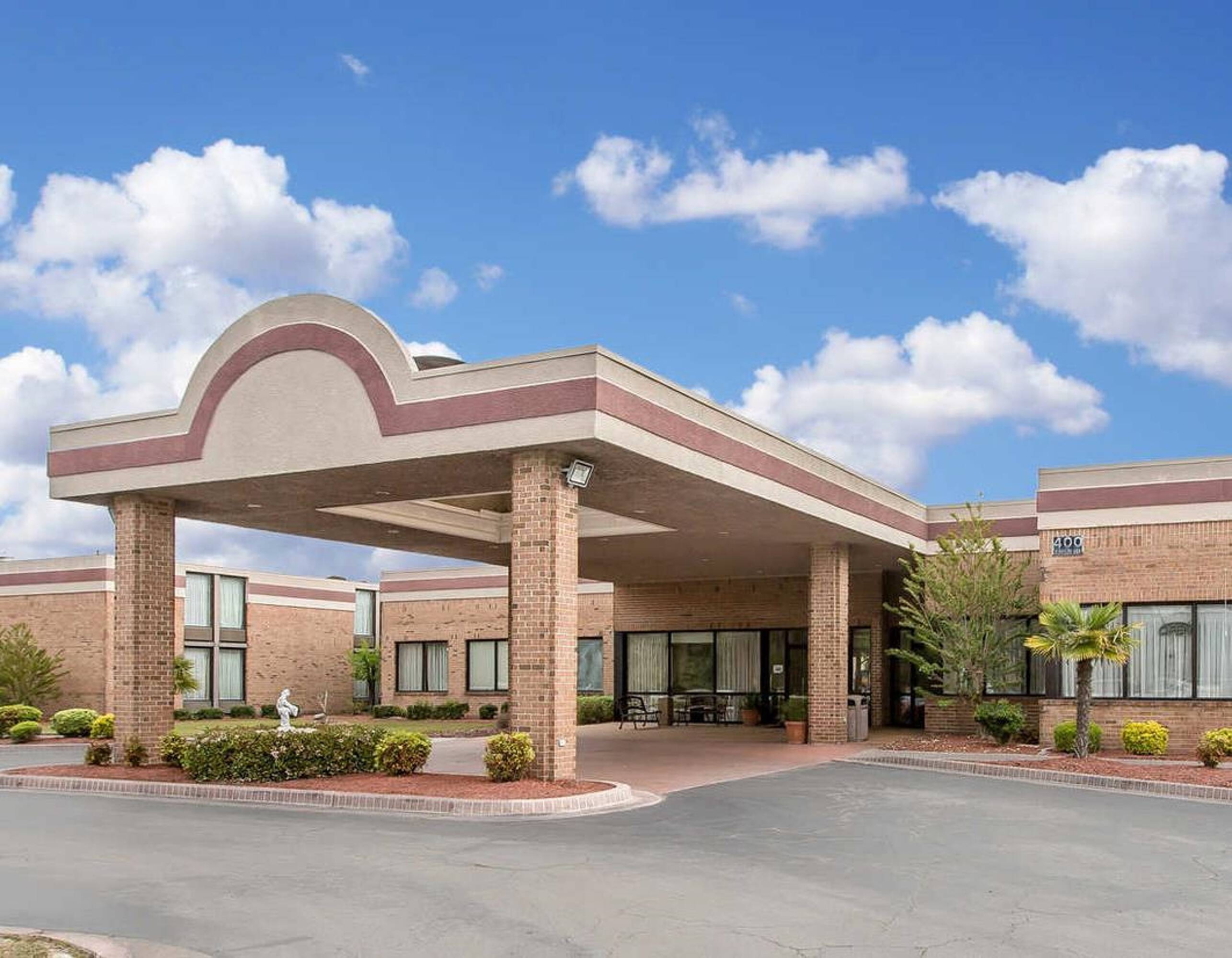 400 U.S Us Highway 70 W, Havelock, NC 28532