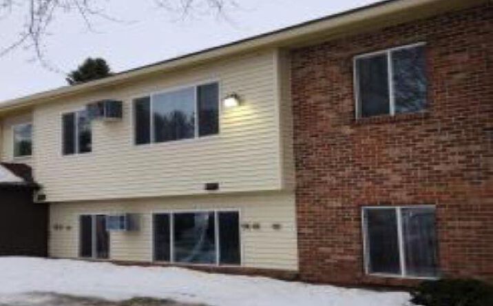 image of property at 125 3RD ST NW Wells MN 56097-1020