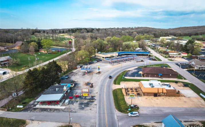 Pictures of Retail property located at 504 Main St, Steelville, MO 65565 for sales - image #1