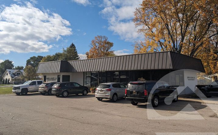 Pictures of Office property located at 1553 Alpine Ave NW, Grand Rapids, MI 49504 for sales - image #1