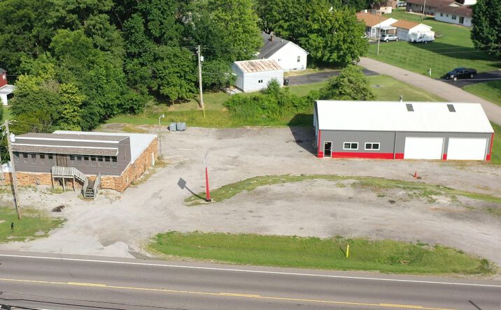 Pictures of Land property located at 2404 STATE Street, Chester, IL 62233 for sales - image #1