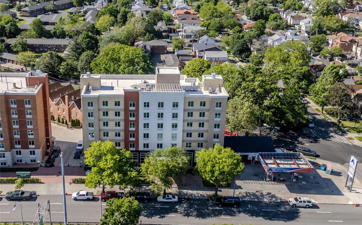 Pictures of Hospitality property located at 18331 Horace Harding Expressway, New York, NY 11365 for sales - image #1