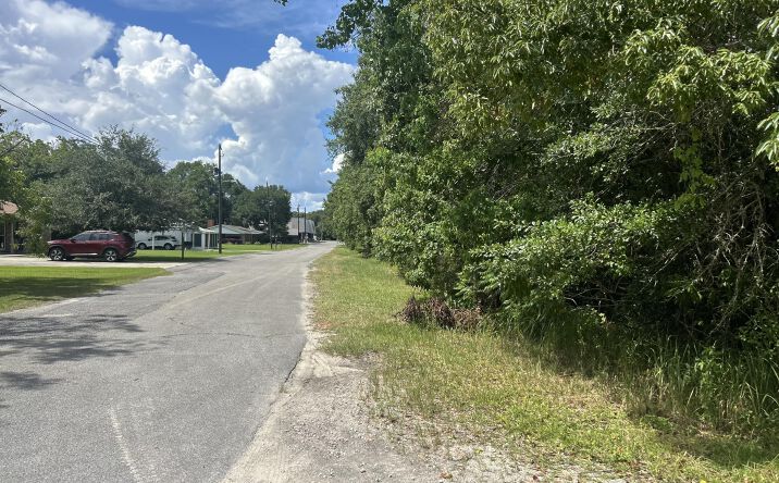 Pictures of Land property located at 0 E Street, Pascagoula, MS 39567 for sales - image #1