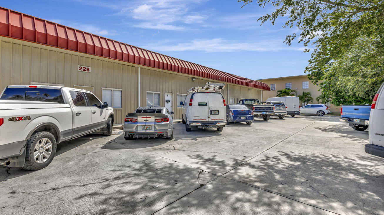 228 Hibiscus Street 1 Jupiter - B6291773ac544935967e906257f5201f 1306x734 