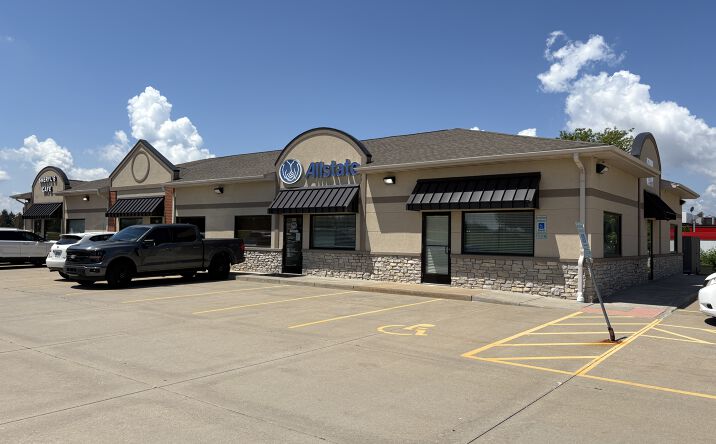 Pictures of Office, Retail property located at 107 Eastgate Drive, Washington, IL 61571 for sales - image #1