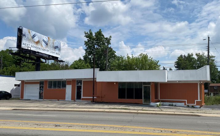 Pictures of Retail property located at 4023 Salem Ave, Dayton, OH 45406 for sales - image #1
