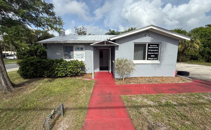 Pictures of Land, Office, Retail property located at 1320 SE Palm Beach Rd, Stuart, FL 34994 for sales - image #1