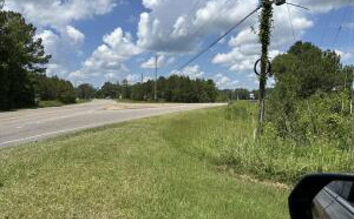 Pictures of Land, Office, Retail property located at 805 Columbia, Edgefield, SC 29824 for sales - image #1
