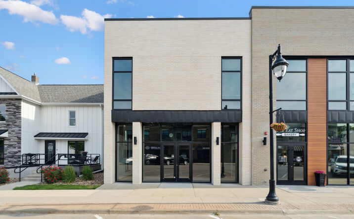 Pictures of Office, Retail property located at 120 W Main Street Unit #2, Solon, IA 52333 for sales - image #1