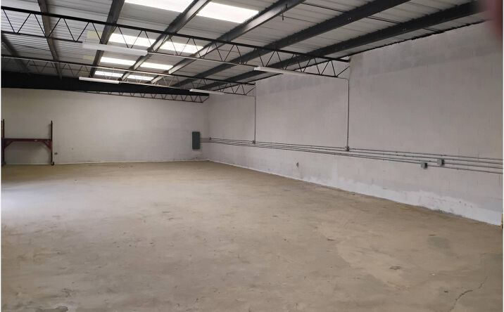 Pictures of Industrial, Self Storage, Special Purpose property located at 465 Concord Street, Macon, GA 31201 for sales - image #1