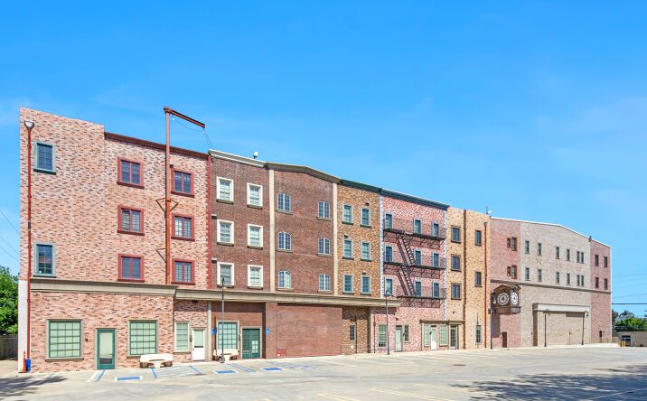 Pictures of Industrial property located at 16829 Saticoy St, Los Angeles, CA 91406 for sales - image #1