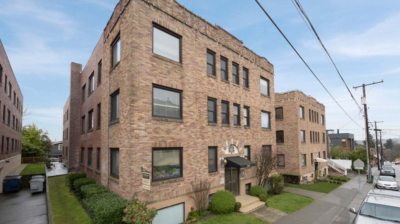 2325 10th Ave E, Seattle, WA 98102 Multifamily Property for Sale