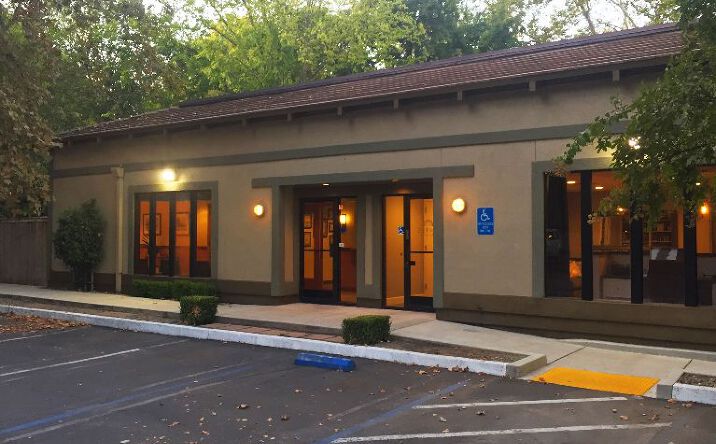 Pictures of Office property located at 810 29th Street, Sacramento, CA 95816 for comps - image #1