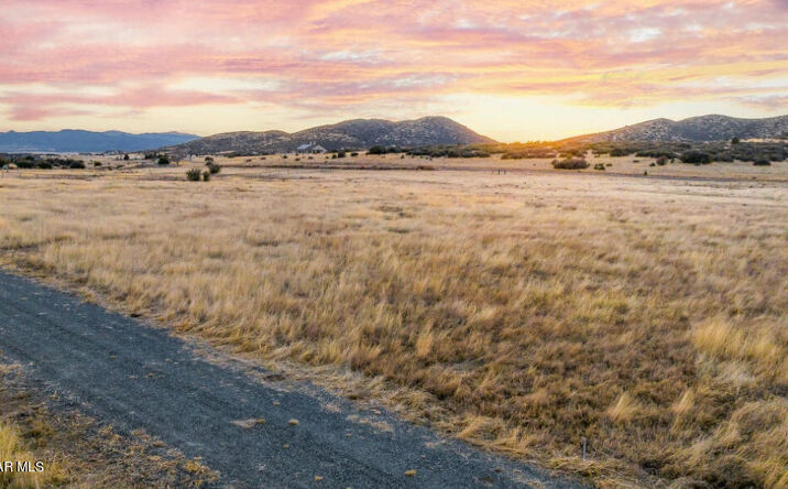 Pictures of Land property located at 0 N Constellation Ct, Prescott Valley, AZ 86315 for sales - image #1
