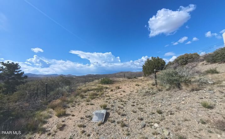 Pictures of Land, Multifamily property located at 12994 E Quartz Street, Mayer, AZ 86333 for sales - image #1