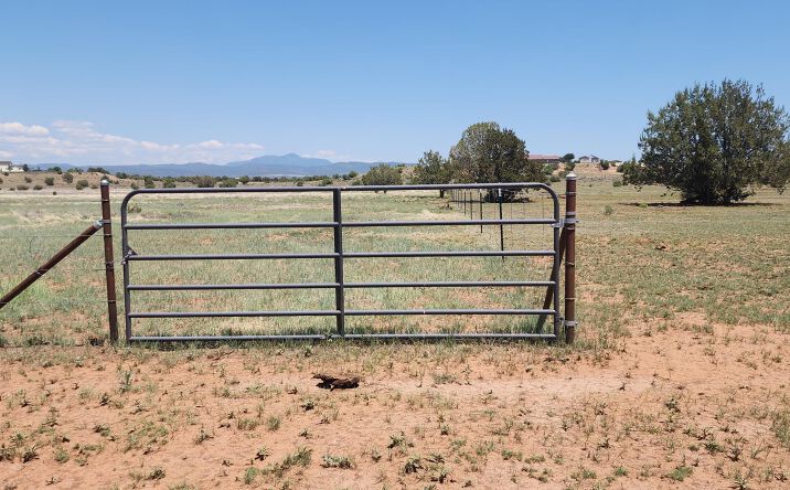 Pictures of Land property located at 326 W Poppy Road, Ash Fork, AZ 86320 for sales - image #1