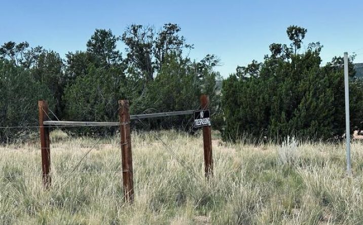 Pictures of Special Purpose property located at 27145 Fort Rock Road, Seligman, AZ 86337 for sales - image #1
