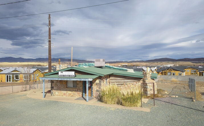 Pictures of Office, Retail property located at 815 S Dunivin Lane, Dewey-Humboldt, AZ 86327 for sales - image #1