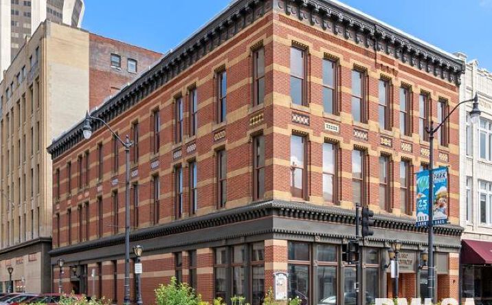 Pictures of Industrial, Retail, Office property located at 600 E ADAMS Street, Springfield, IL 62701 for sales - image #1