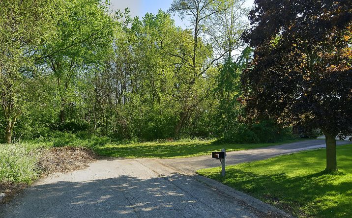 Pictures of Land property located at Vacant Land Heritage Lane Rd, South Haven, IN 46385 for sales - image #1
