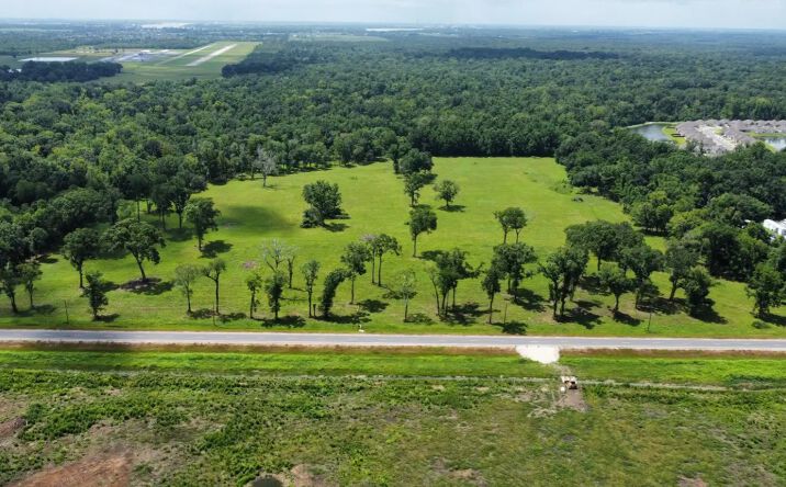 Pictures of Land property located at W Edenborne Pkwy, Gonzales, LA 70737 for sales - image #1