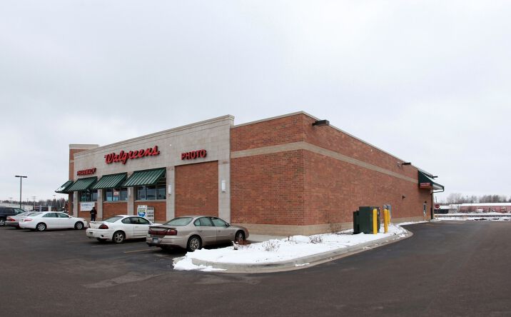 Pictures of Retail property located at 5474 Mountain Iron Drive, Virginia, MN 55792 for sales - image #1