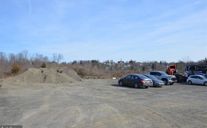 Pictures of Land property located at 0 Elizabeth & Long Ave, Orwigsburg, PA 17961 for sales - image #1
