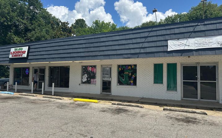 Pictures of Retail, Office, Special Purpose property located at 3211 Ingalls Ave, Pascagoula, MS 39581 for sales - image #1