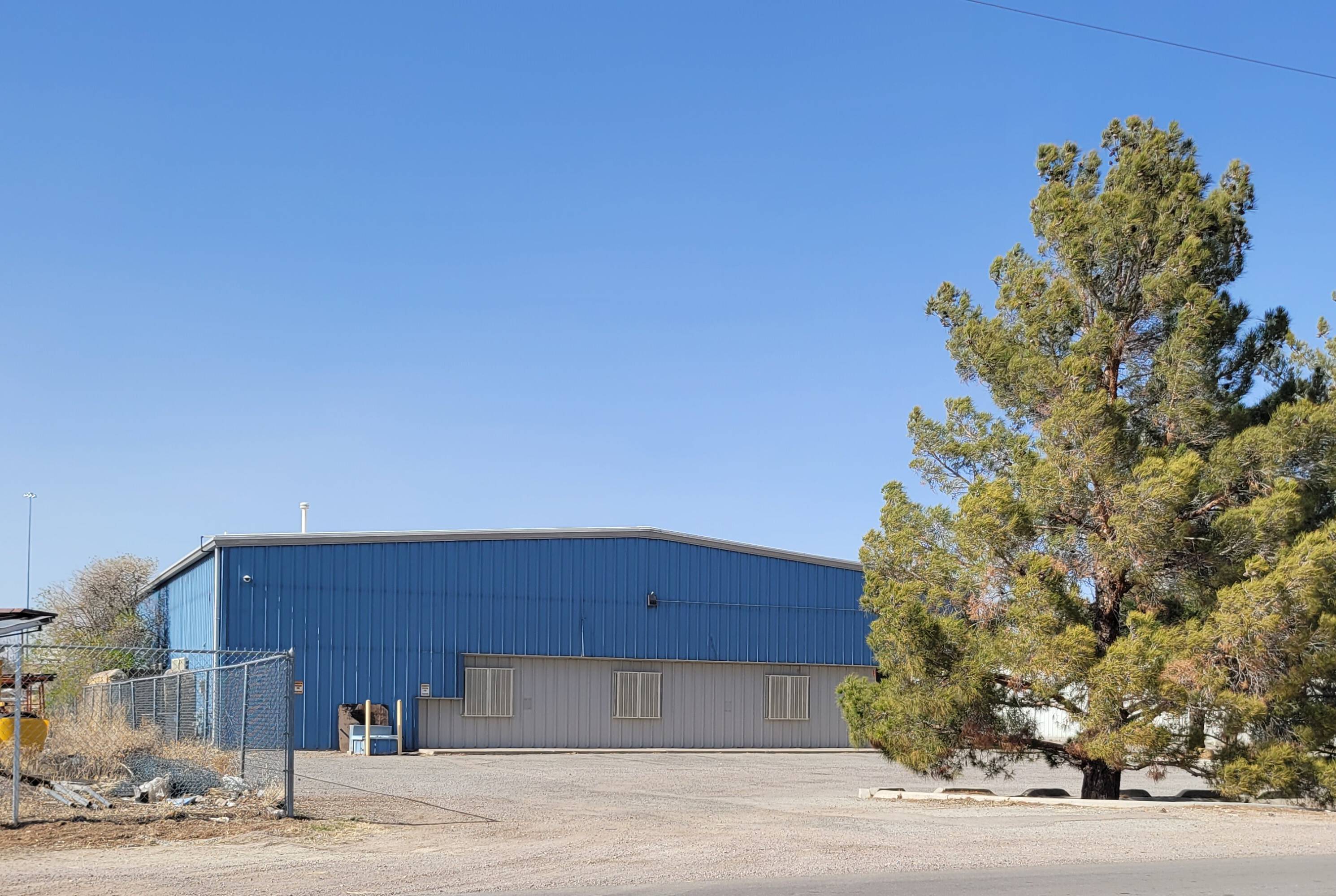 2480 Lakeside Dr, Las Cruces, NM 88007-3902