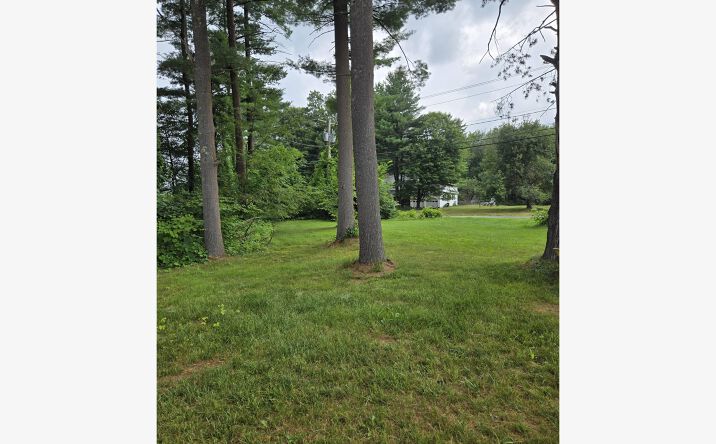 Pictures of Land property located at 221 Rockingham Rd, Londonderry, NH 03053 for sales - image #1