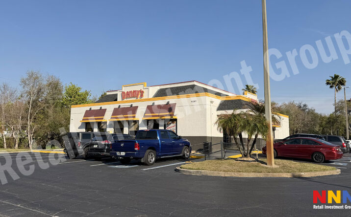 Pictures of Retail property located at 11261 W Colonial Dr, Ocoee, FL 34761 for sales - image #1