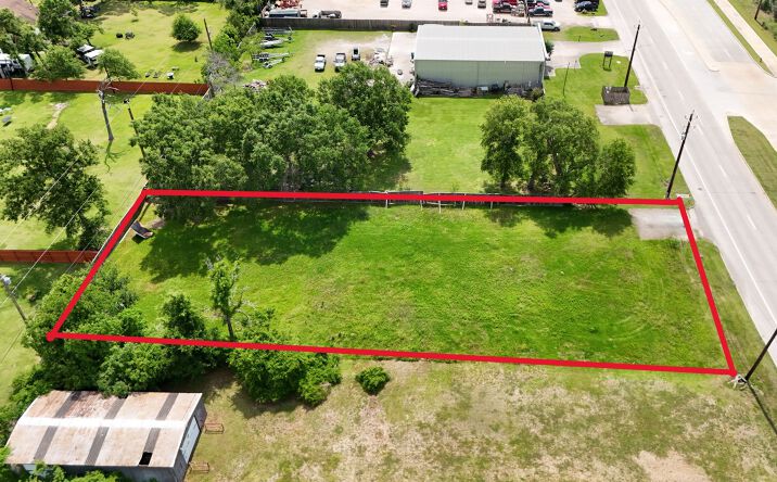 Pictures of Land property located at 2720 Red Bluff Rd, Seabrook, TX 77586 for sales - image #1