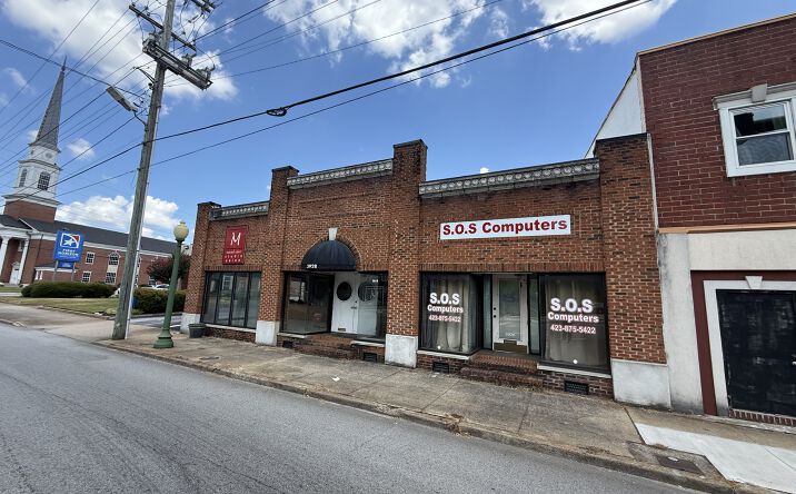Pictures of Office, Retail property located at 3928 Dayton Blvd, Red Bank, TN 37415 for sales - image #1