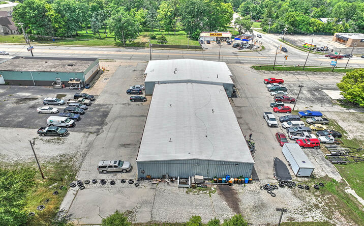 Pictures of Industrial, Mixed Use, Retail property located at 2190 N Oakland Ave, Decatur, IL 62526 for sales - image #1