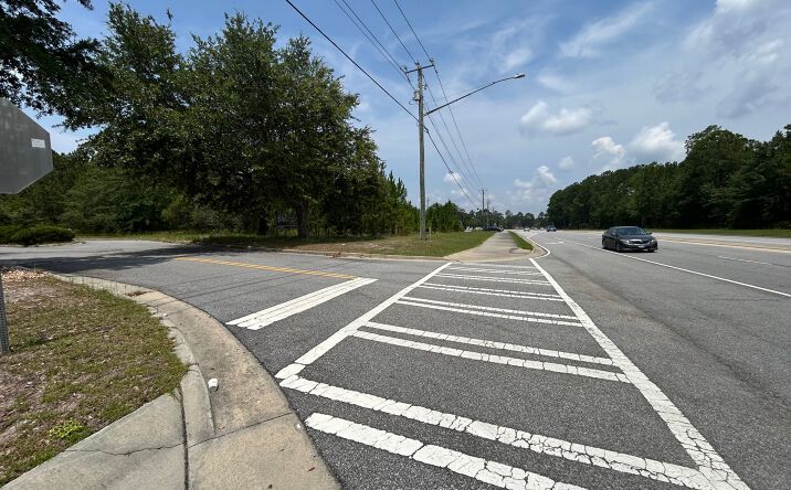 Pictures of Land property located at 773 Veteran's Parkway, Hinesville, GA 31313 for sales - image #1