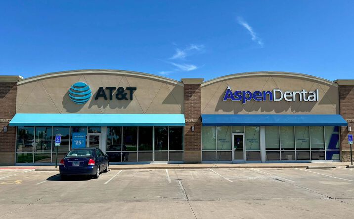 Pictures of Retail, Land property located at 5201-5203 Broadway Street, Quincy, IL 62305 for sales - image #1