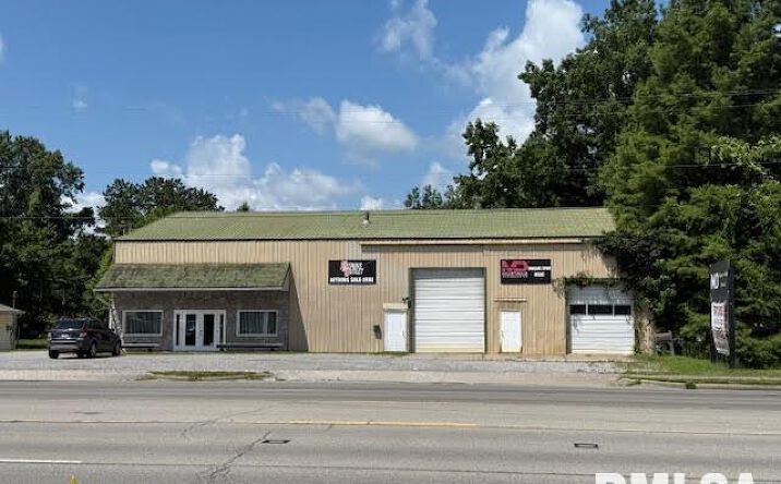 Pictures of Office, Retail property located at 405 S PERSHING Street, Energy, IL 62933 for sales - image #1