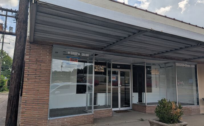 Pictures of Retail property located at 145 S Adams, Camden, AR 71701 for sales - image #1