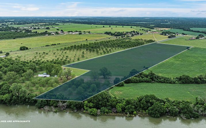 Pictures of Land property located at 12181 Gholson Rd, Waco, TX 76705 for sales - image #1
