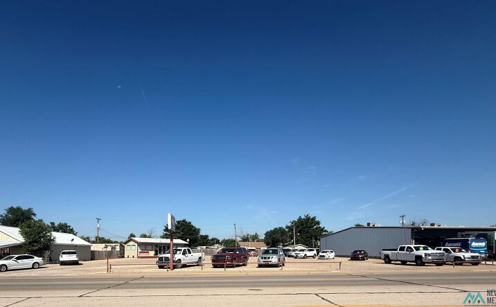 Pictures of Land property located at 1612 N Prince Street, Clovis, NM 88101 for sales - image #1