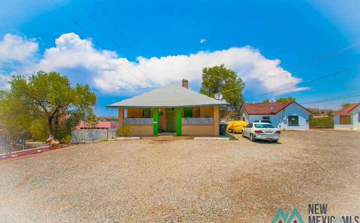 Pictures of Multifamily property located at 302 E Coal Avenue, Gallup, NM 87301 for sales - image #1