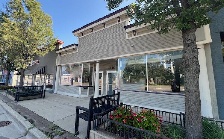 Pictures of Office, Retail property located at 436 W Virginia St, Crystal Lake, IL 60014 for sales - image #1