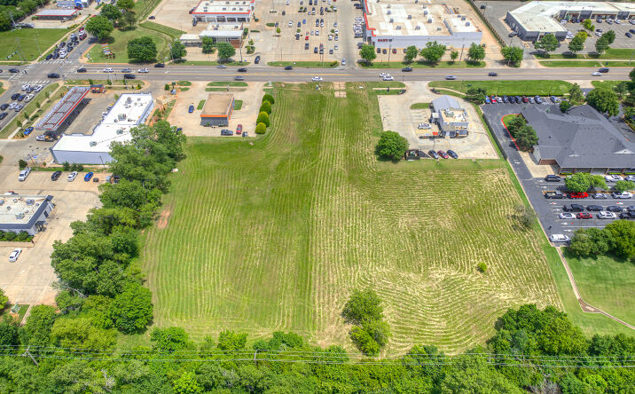 Pictures of Land, Mixed Use, Self Storage property located at 1100 W 3rd St, Edmond, OK 73003 for sales - image #1