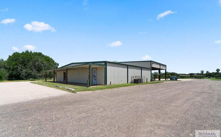 Pictures of Retail property located at 17548 State Highway 107, Harlingen, TX 78552 for sales - image #1